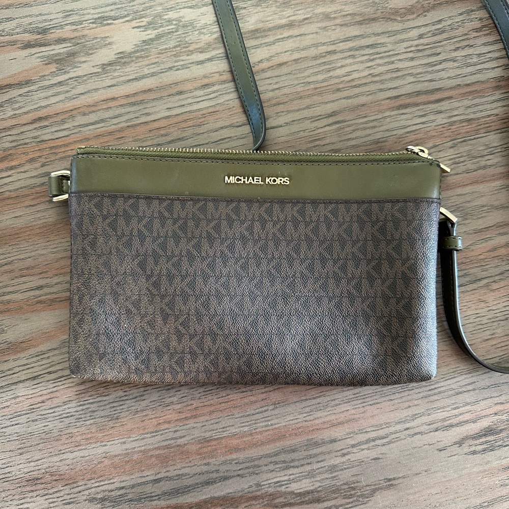 Michael Kors Crossbody